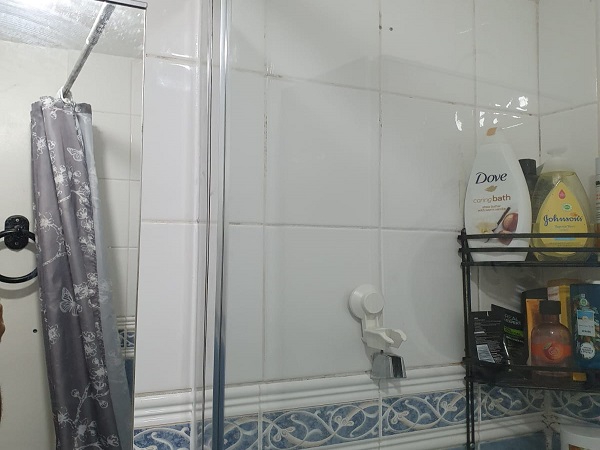 Bathroom Wall Tiling